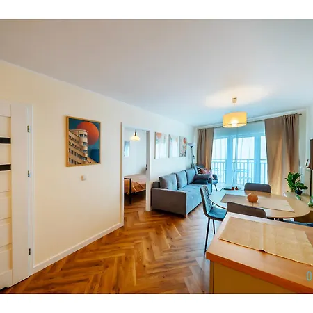 Azure Seaside & Center Apartment Gdynia