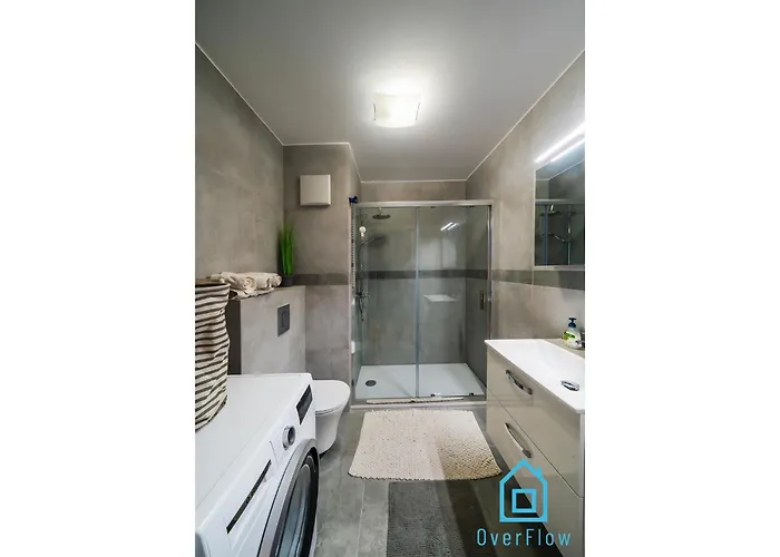 Azure Seaside & Center *